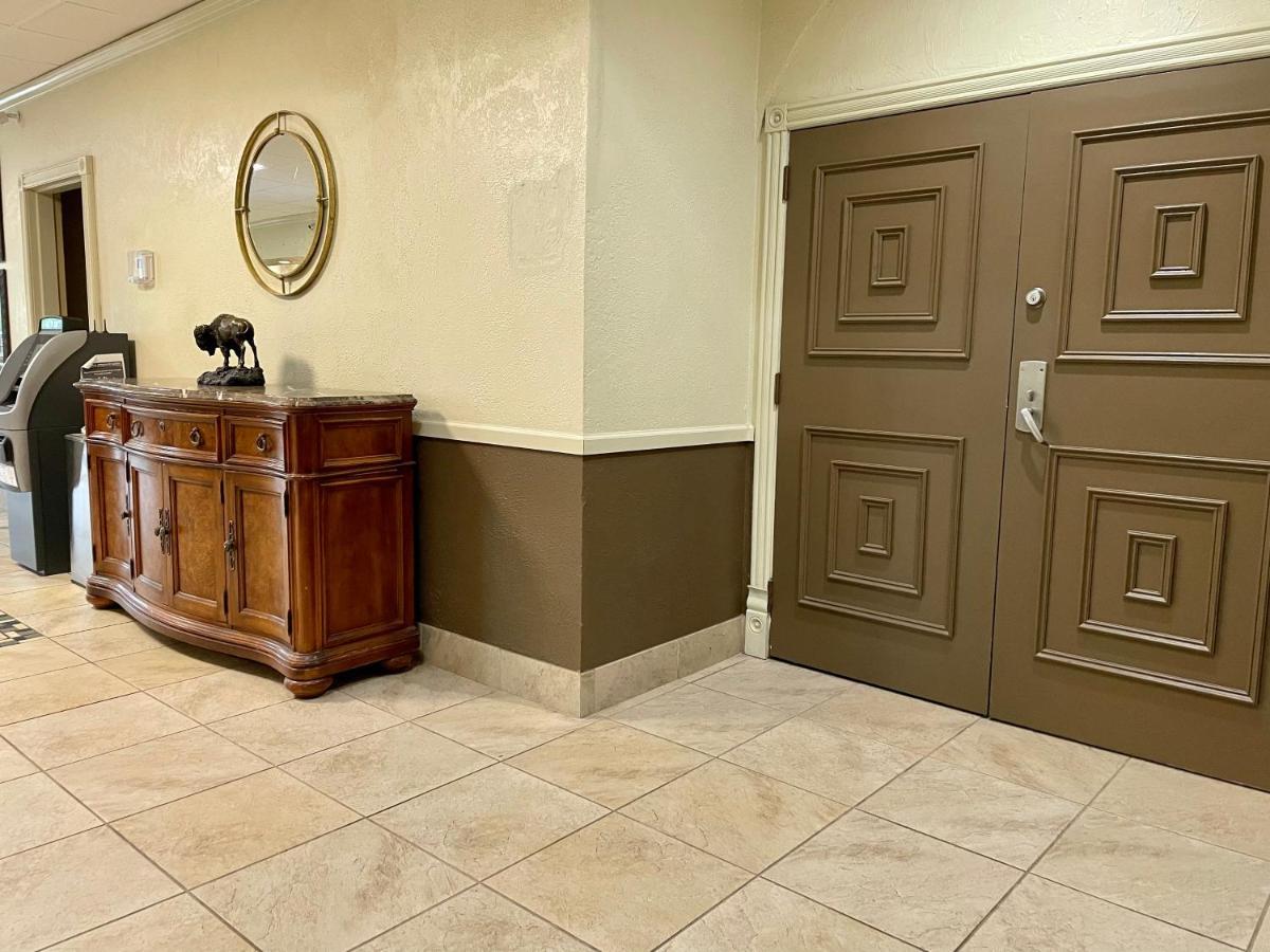 Surestay Plus By Best Western Lawton Esterno foto