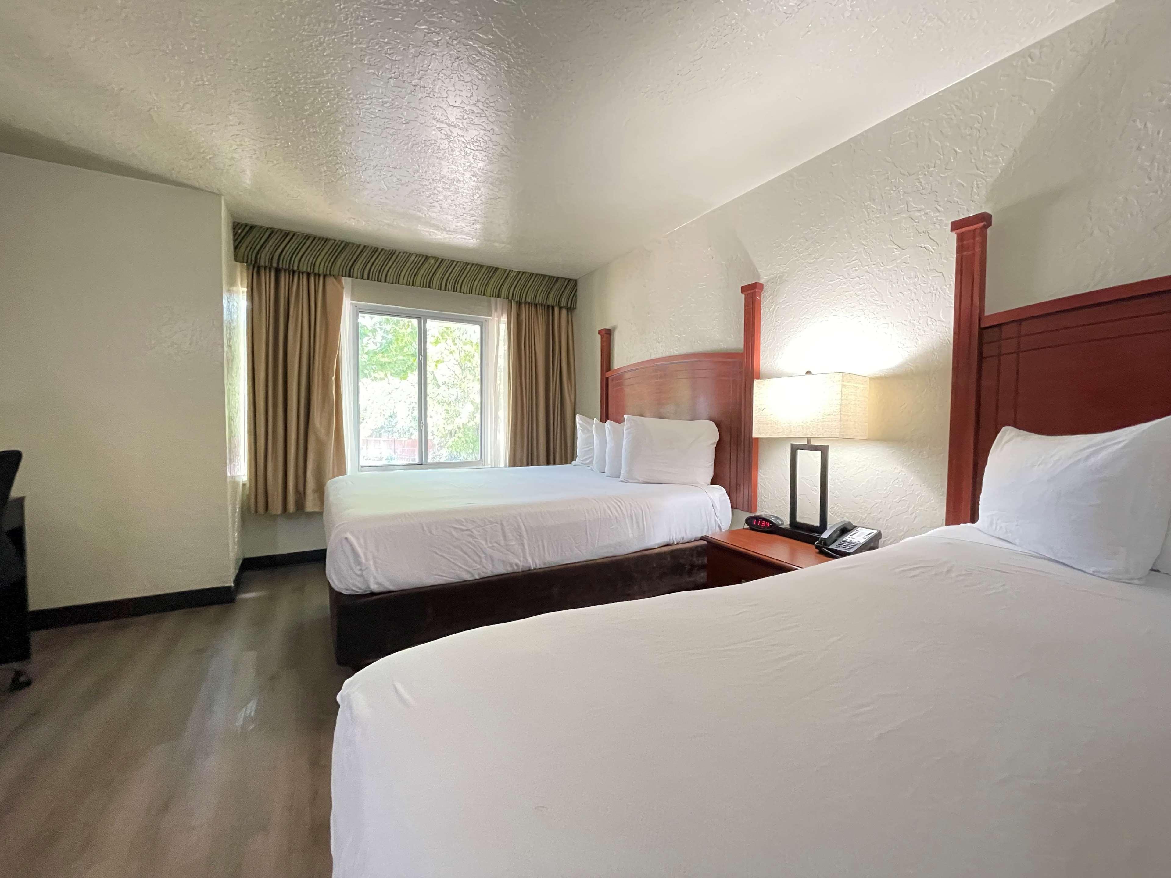 Surestay Plus By Best Western Lawton Esterno foto