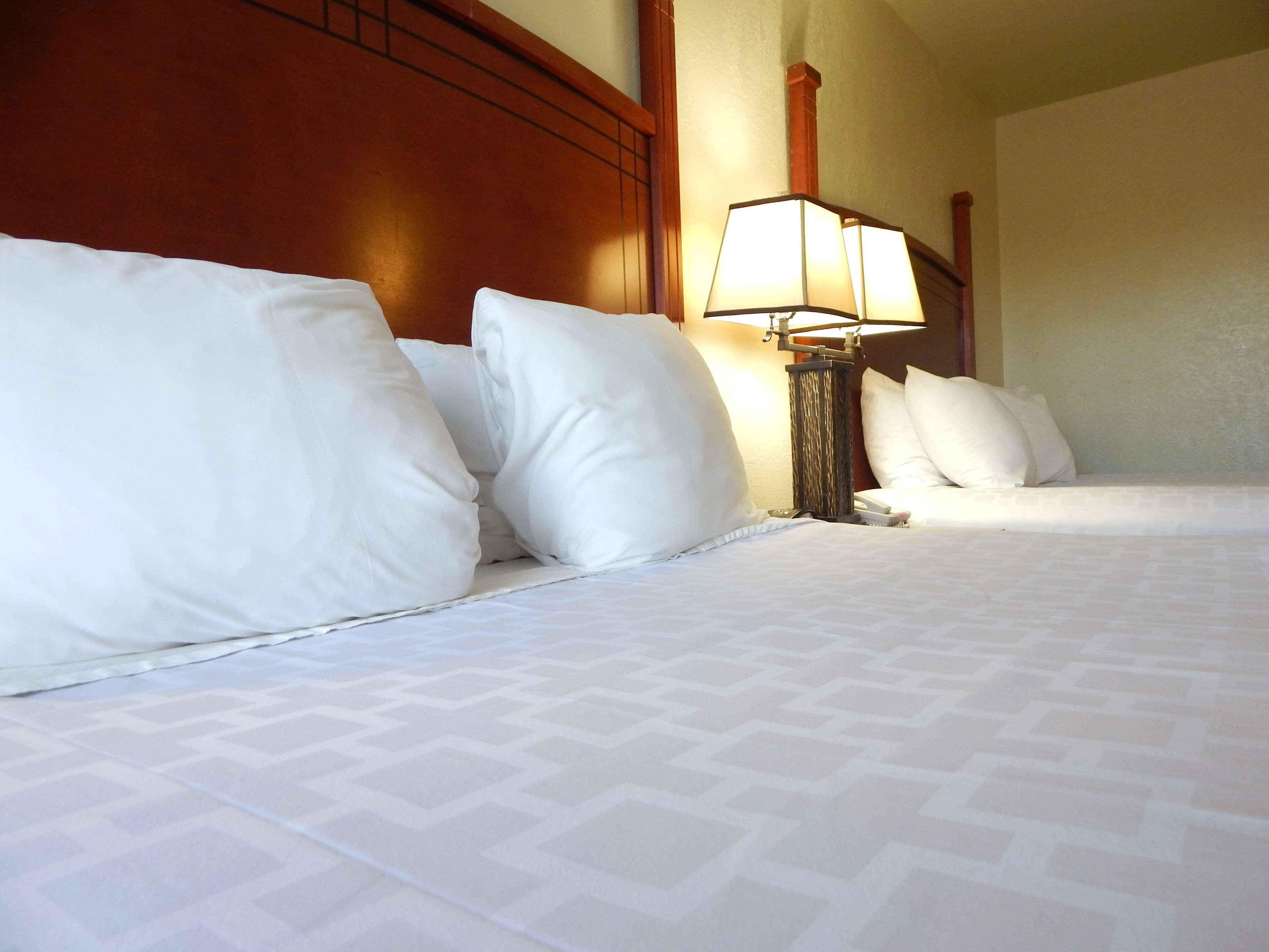Surestay Plus By Best Western Lawton Esterno foto