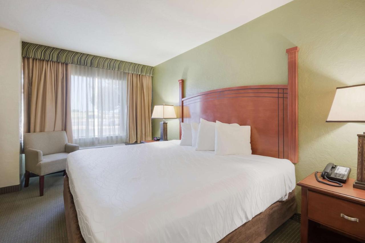 Surestay Plus By Best Western Lawton Esterno foto
