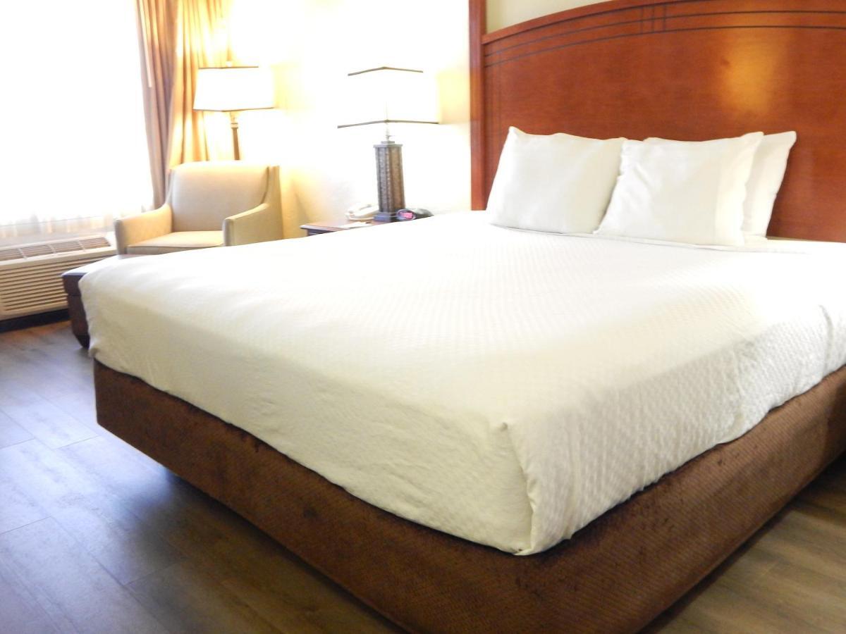 Surestay Plus By Best Western Lawton Esterno foto